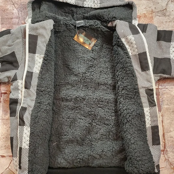 Large Black and White Checkered Full Zip Lined Hoodie - Picture 6 of 13